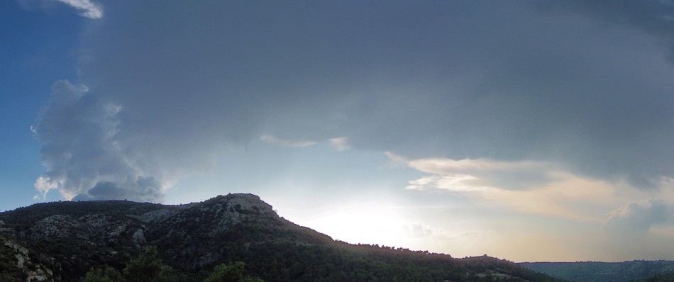 pano-oragemou-vauvenargues-tonemapping