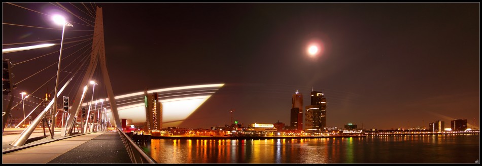 pano-erasmusbrug-wilhemilnaplein2