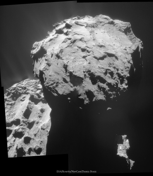 7 Décembre 2014 - Rosetta est descendue sur son orbite de 20km, se rapprochant donc de la comète. Vue sur le lobe sur lequel Philae s'est posée et a rebondi.