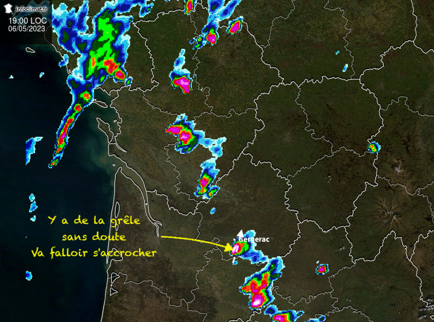 Même image radar, un peu plus tard. La cellule progresse vers le Nord, presque contre Bergerac. La flèche dit : Y a de la grêle, sans doute va falloir s'accrocher