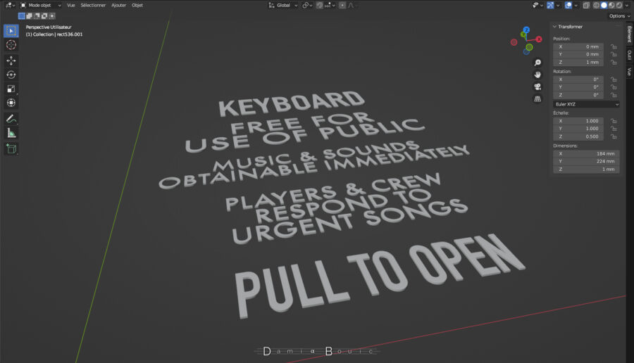 Le texte TARDIS modifié en lettres 3D dans une fenêtre du logiciel Blender. Les dimensions qu'on peut lire à droite indiquent 184 mm de large, 224 mm de long pour 1 mm d'épaisseur